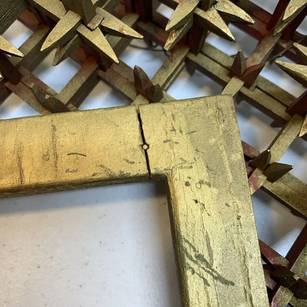 Rare Vintage Tramp Folk Art Crown of Thorns Picture Frame
